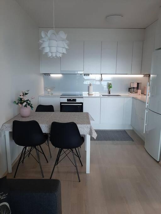 Upea Kaksio Naesijaerven Rannalla Tampere Dış mekan fotoğraf